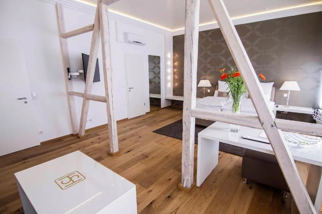 Helvetia Suites Düsseldorf Apartament