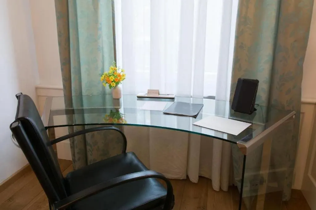 Apartament Helvetia Suites Düsseldorf